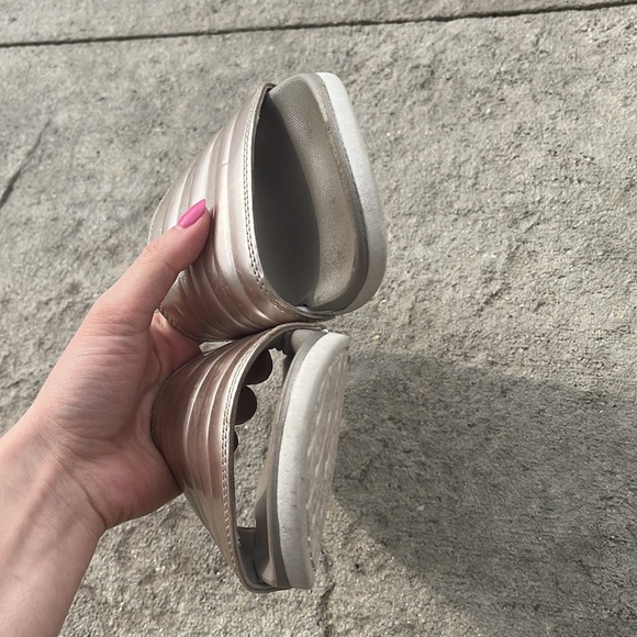 ADIDAS sandals size 8 - Picture 3 of 5